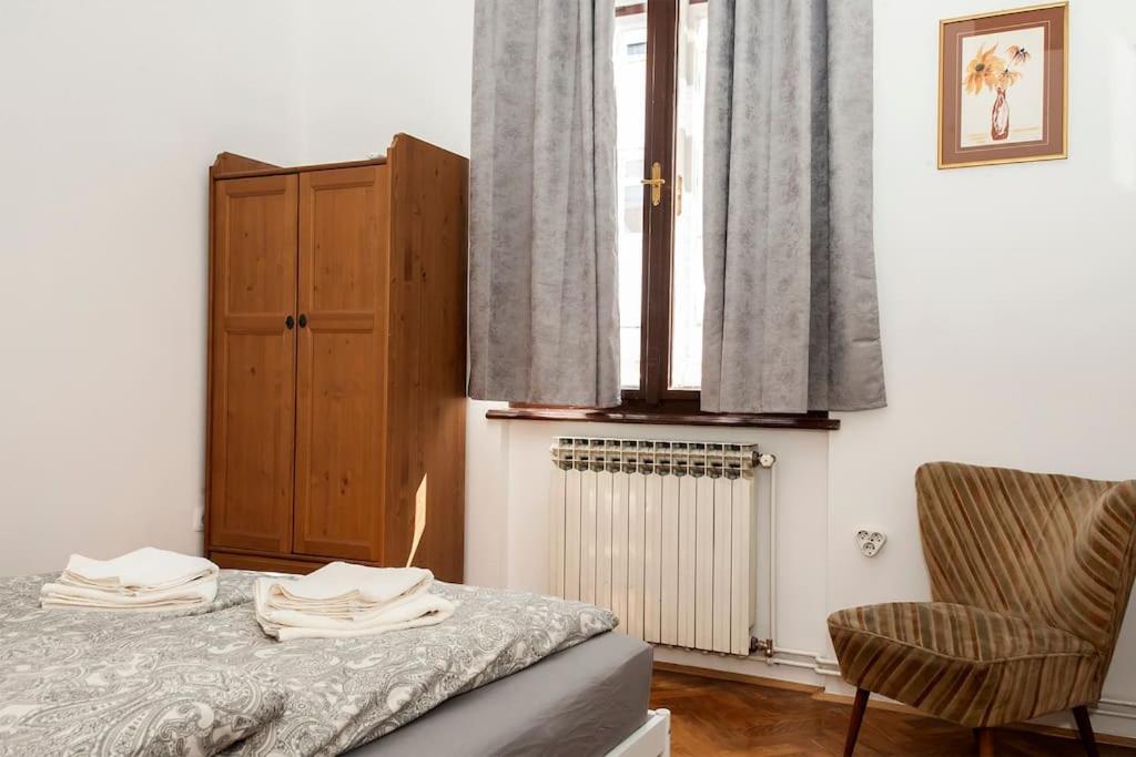 Apartment Pataky Zagreb Bagian luar foto